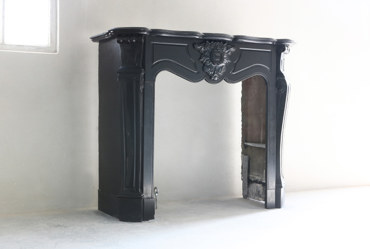 Noir de Mazy fireplace